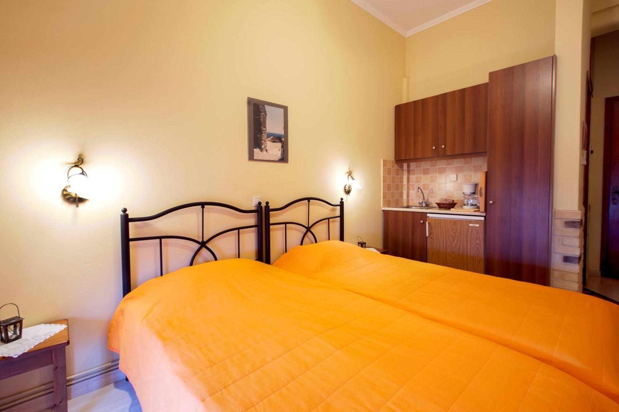 Mpalkoni Sti Monemvasia Chambre photo